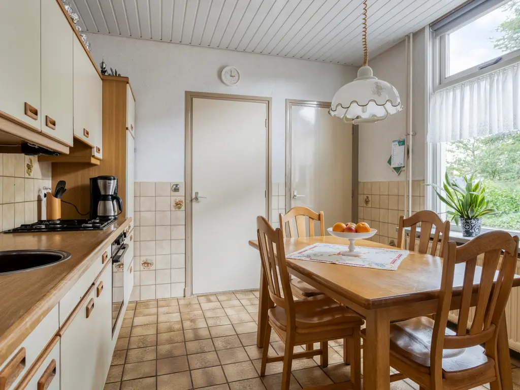 Berkenstraat 10, Oosteind