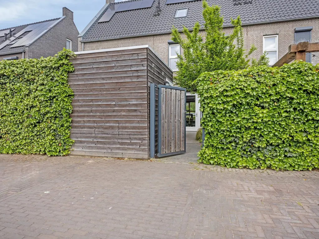 Dijkbeemd 3, Best