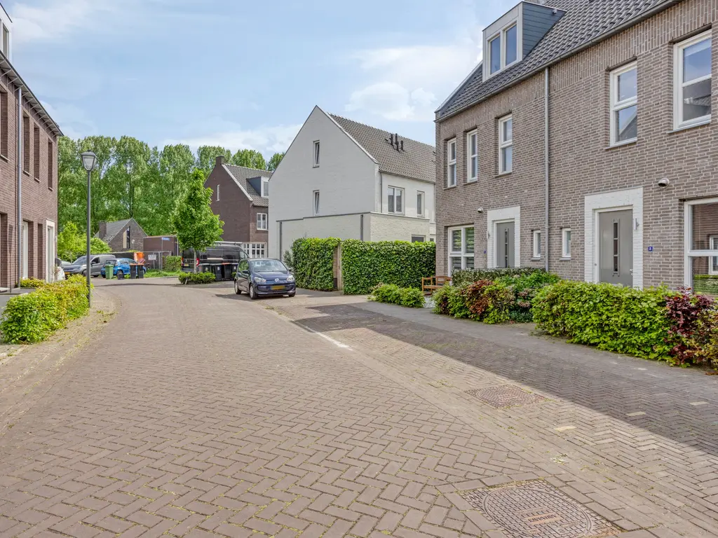 Dijkbeemd 3, Best