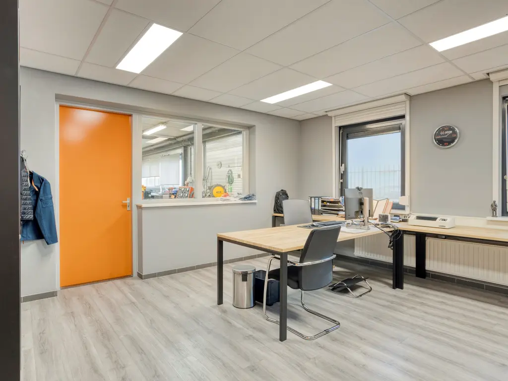 Minervum 7284, Breda