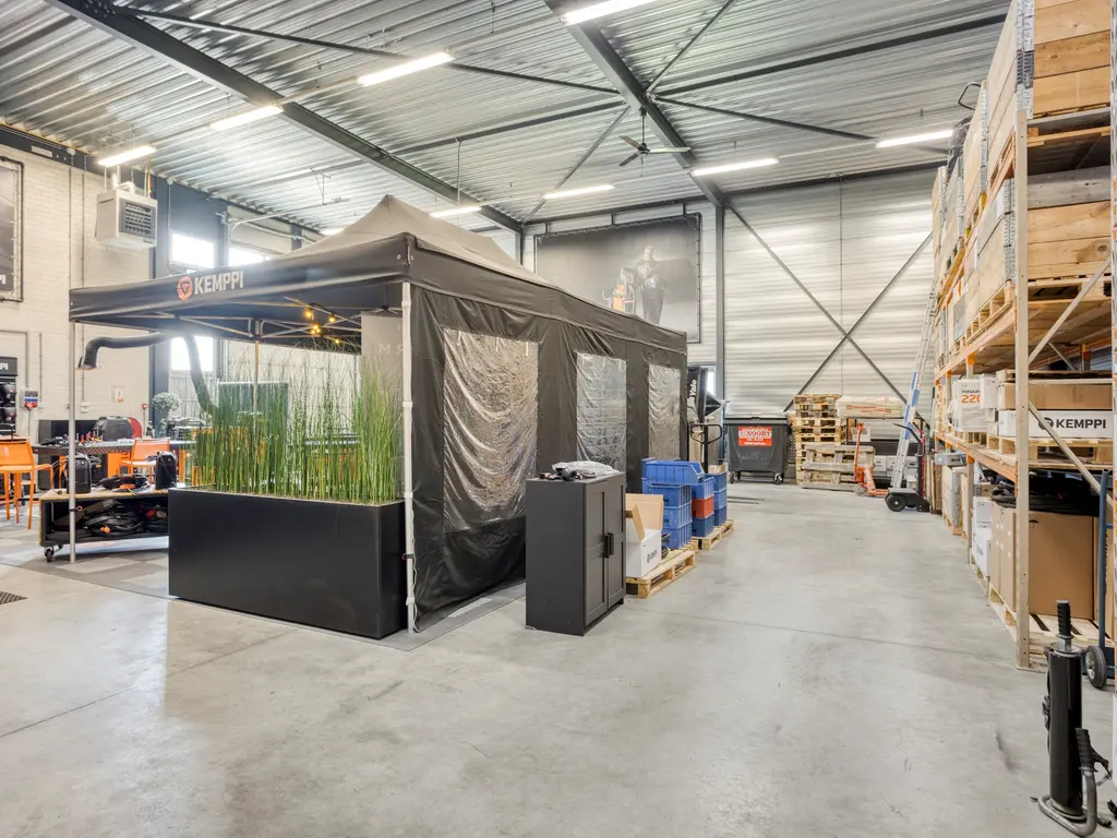 Minervum 7284, Breda