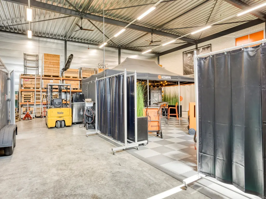 Minervum 7284, Breda