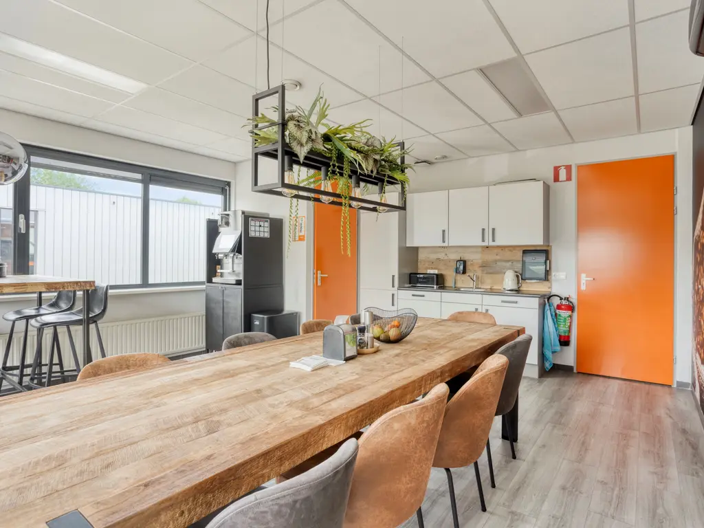 Minervum 7284, Breda