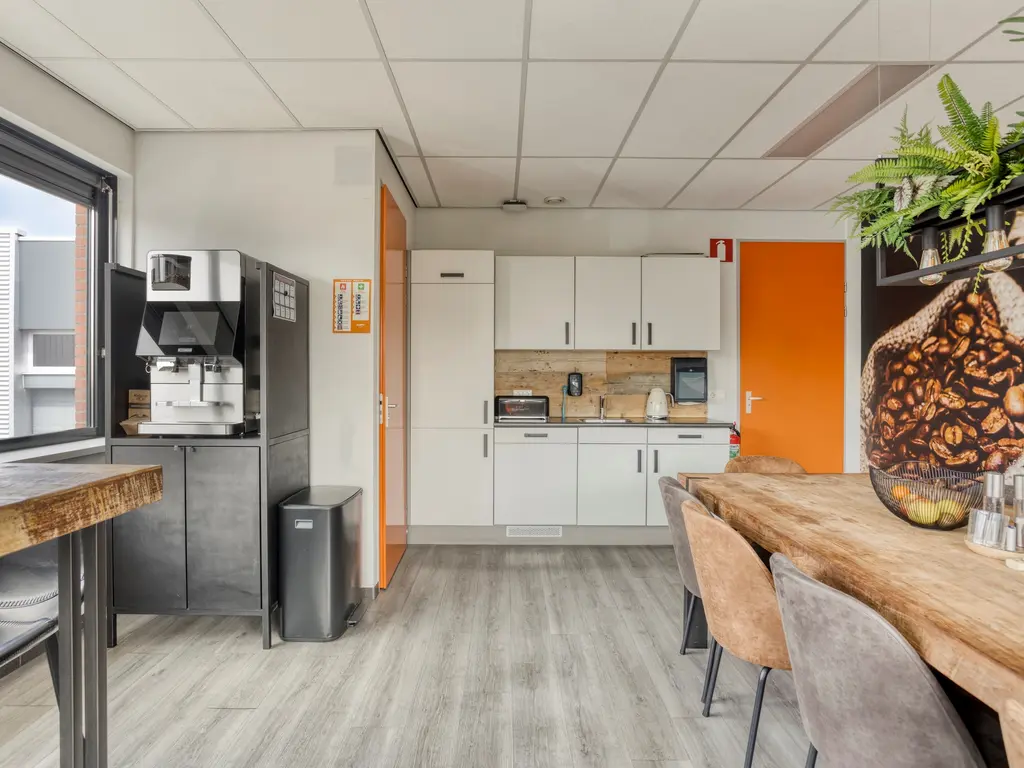 Minervum 7284, Breda