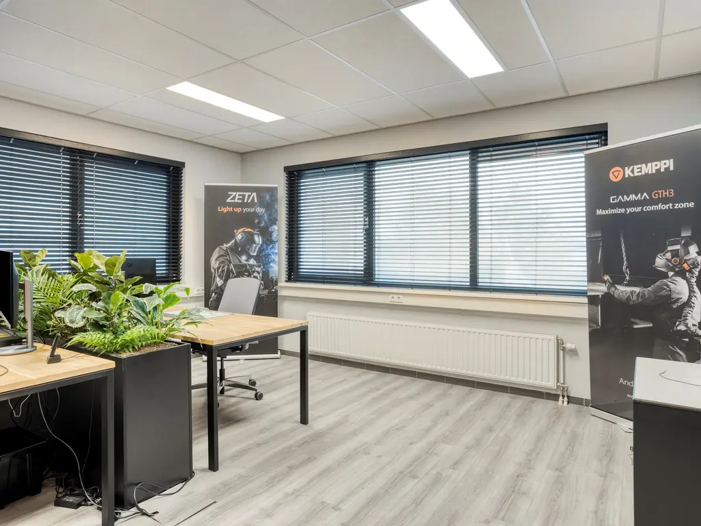 Minervum 7284, Breda