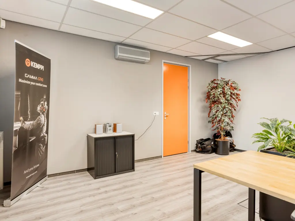 Minervum 7284, Breda