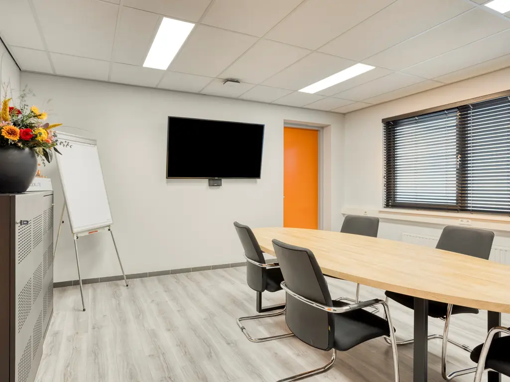 Minervum 7284, Breda