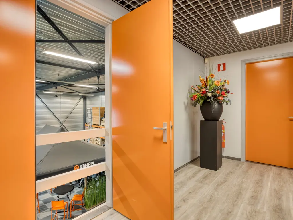 Minervum 7284, Breda