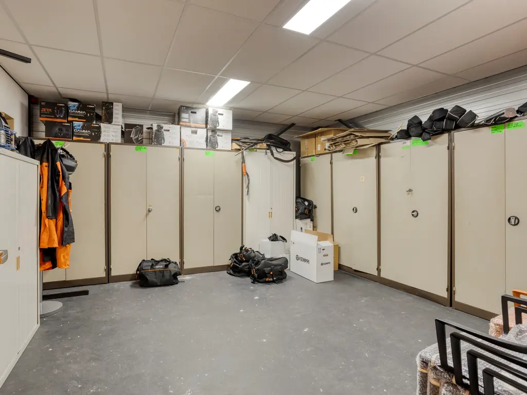 Minervum 7284, Breda