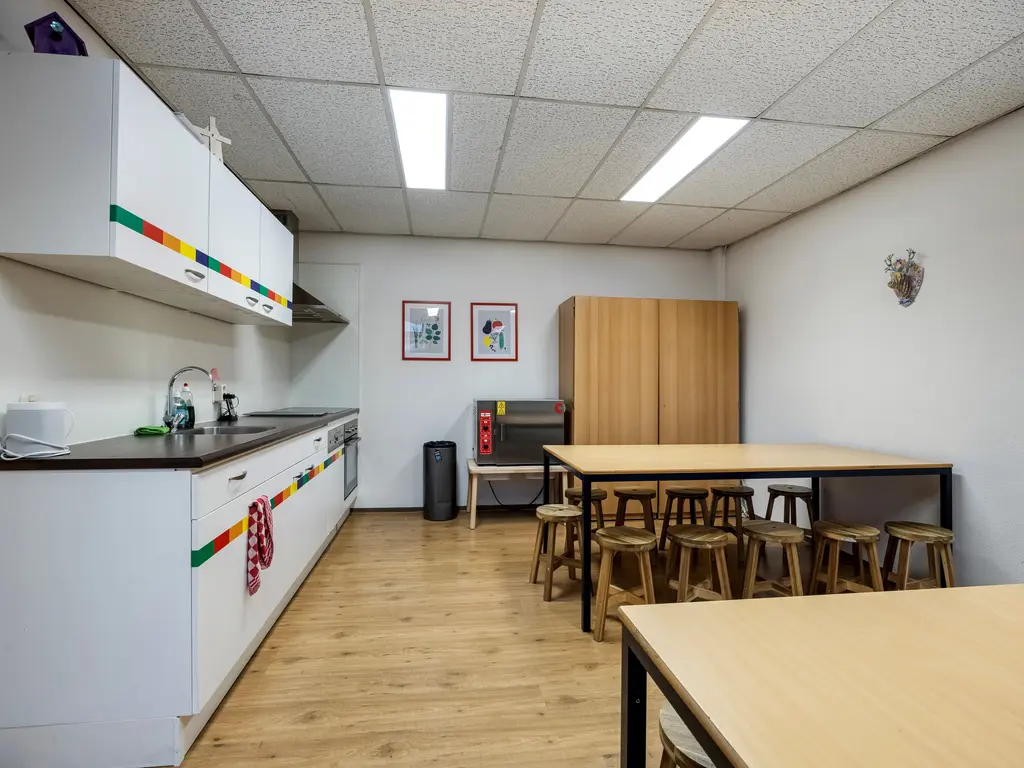 Emmastraat 6, Raamsdonksveer