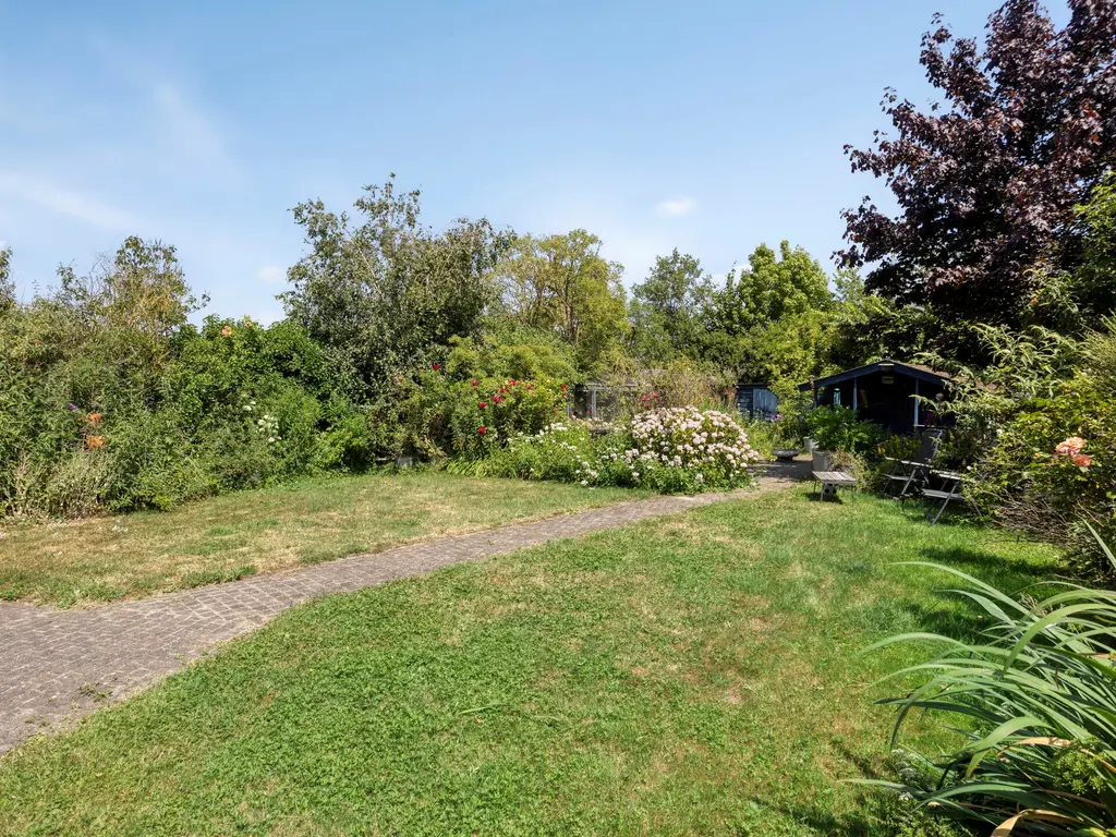 Gaete 16, Lage Zwaluwe