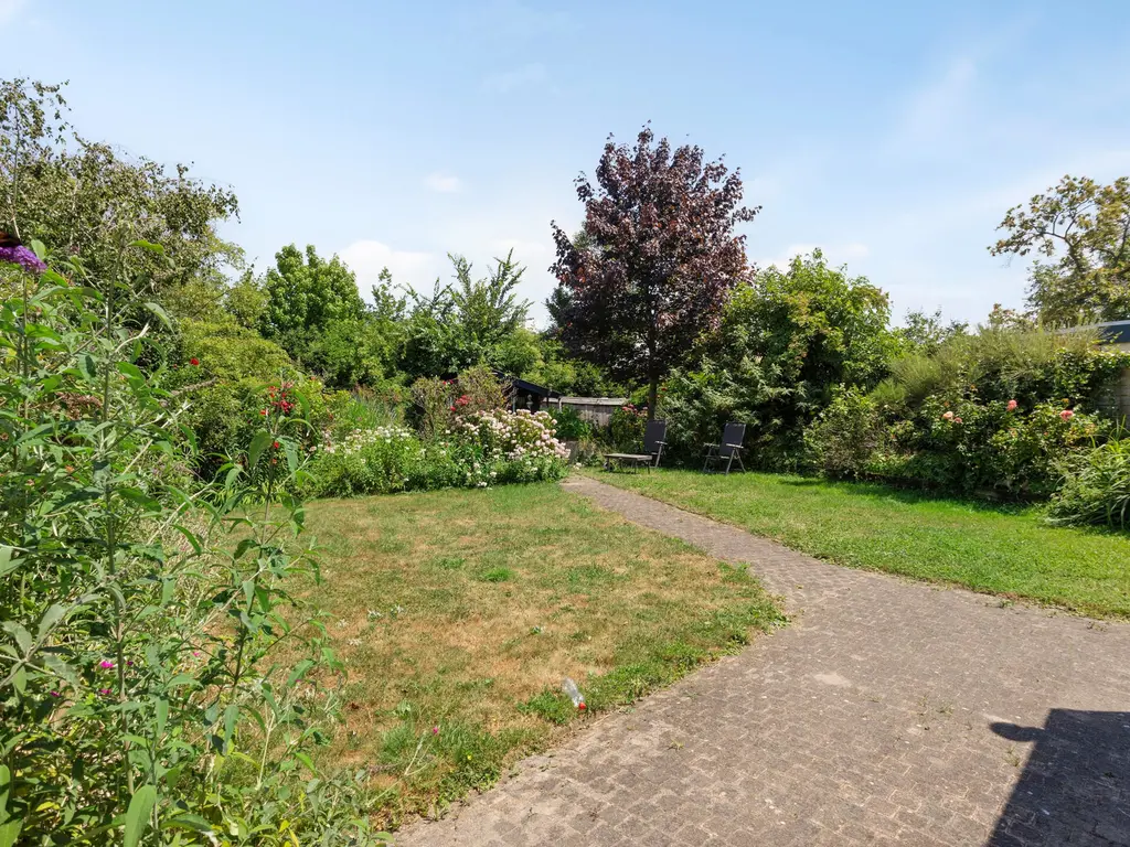 Gaete 16, Lage Zwaluwe