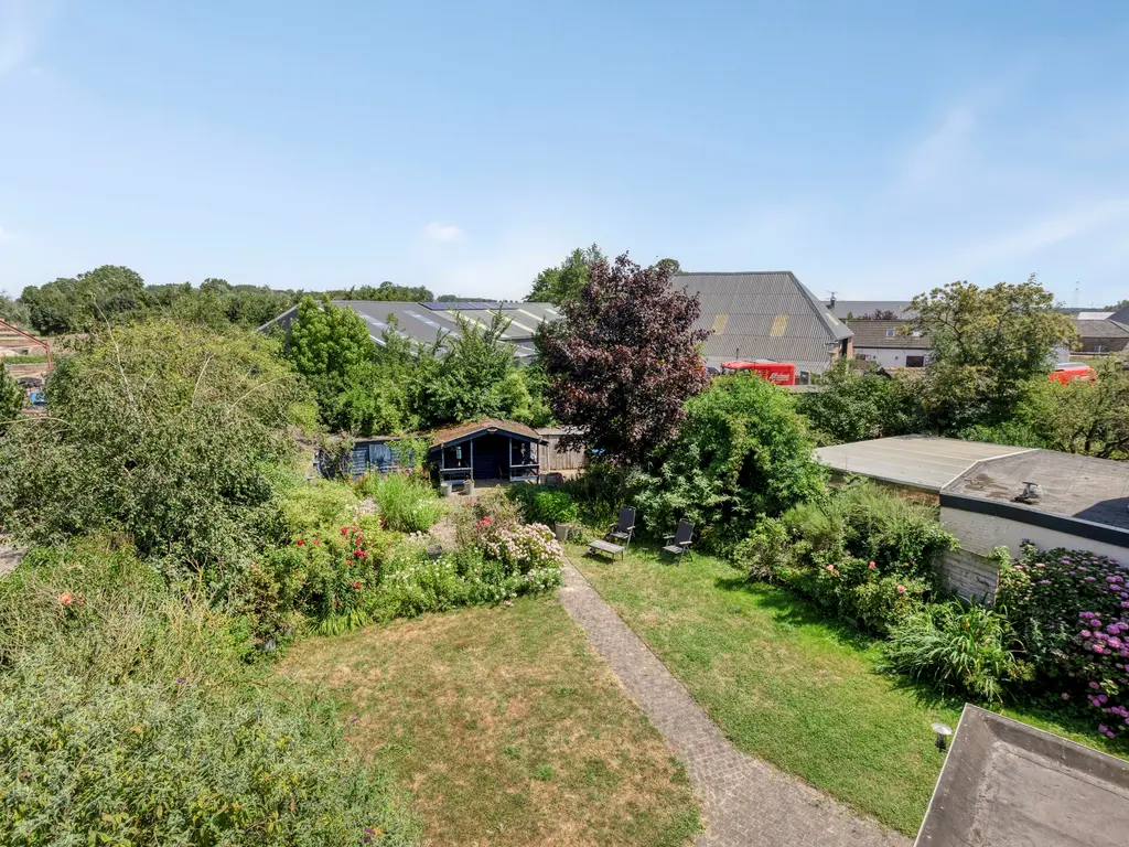 Gaete 16, Lage Zwaluwe