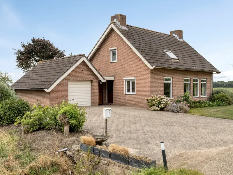 Krukweg 5, Moerdijk