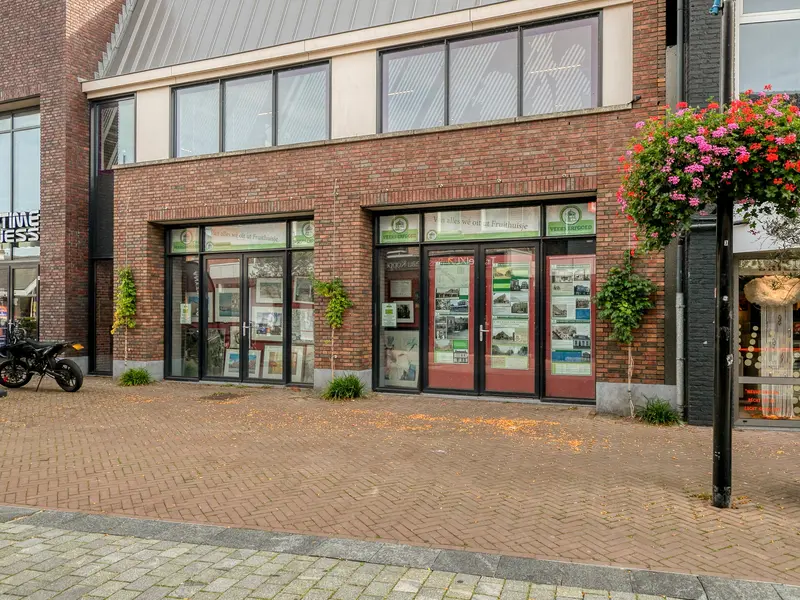 Hoofdstraat 8, Raamsdonksveer