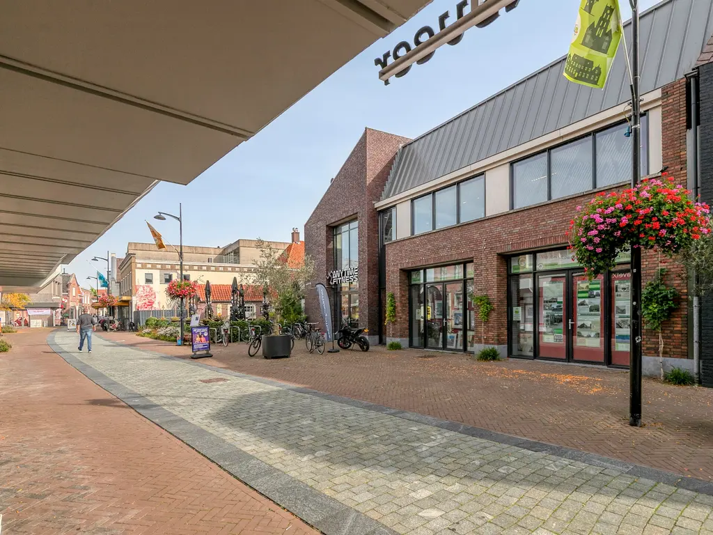 Hoofdstraat 8, Raamsdonksveer