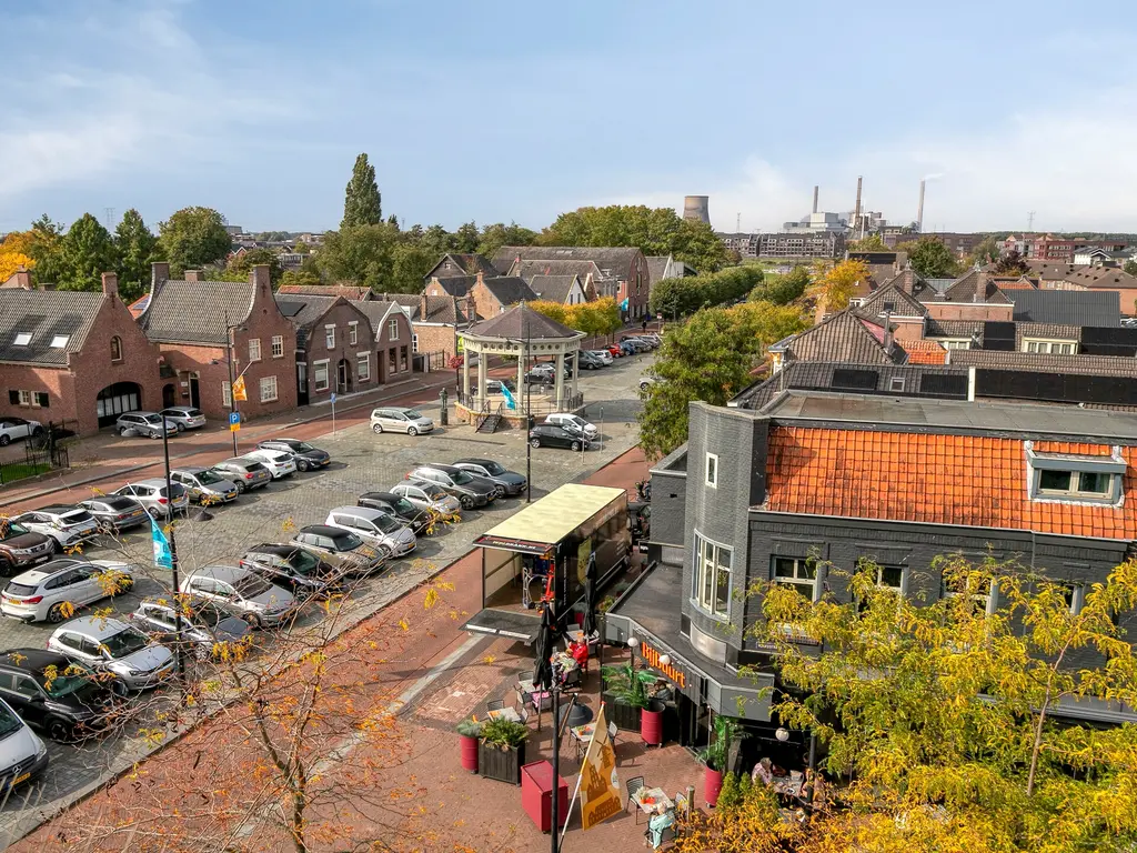 Hoofdstraat 8, Raamsdonksveer