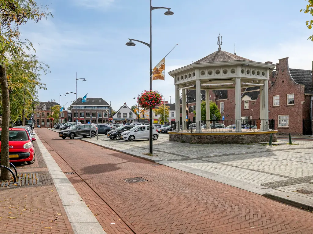 Hoofdstraat 8, Raamsdonksveer