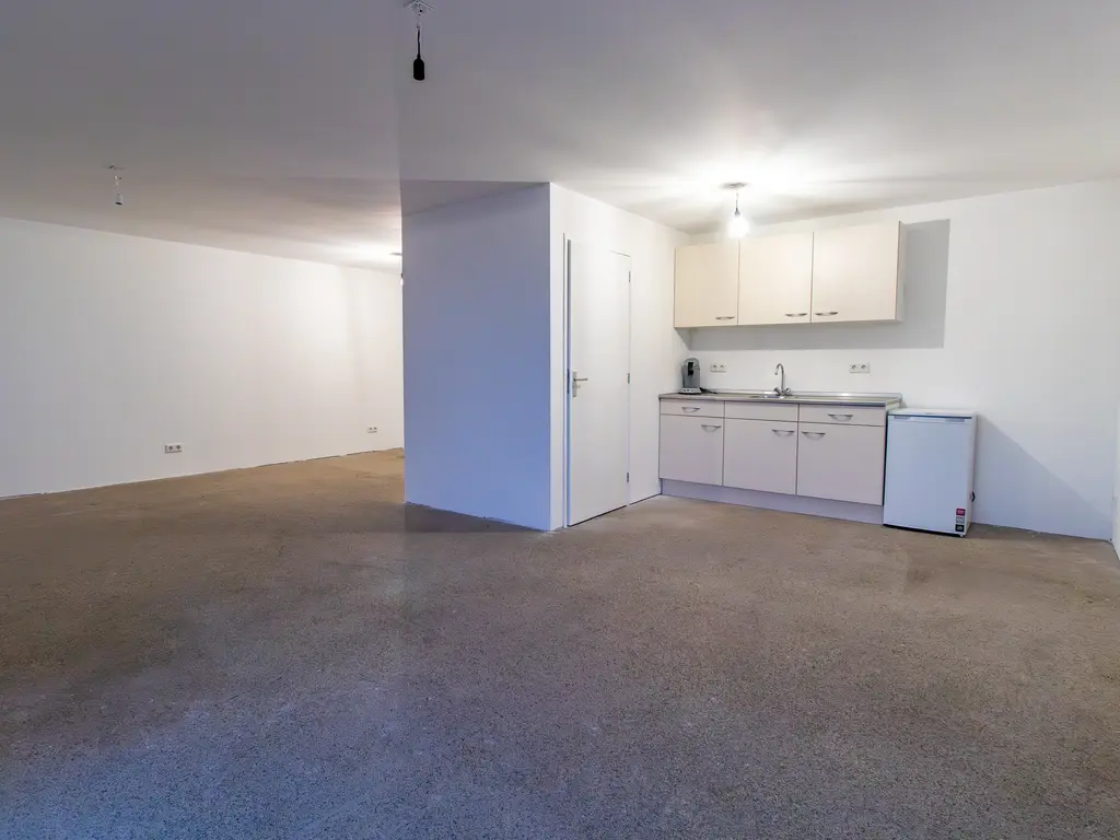 Zuideindsestraat 37A, Made