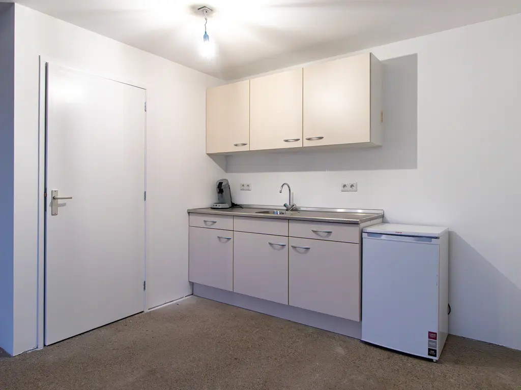 Zuideindsestraat 37A, Made