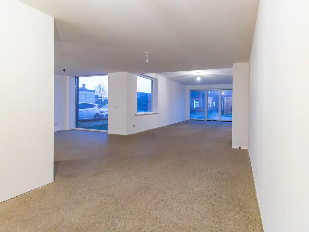 Zuideindsestraat 37A, Made