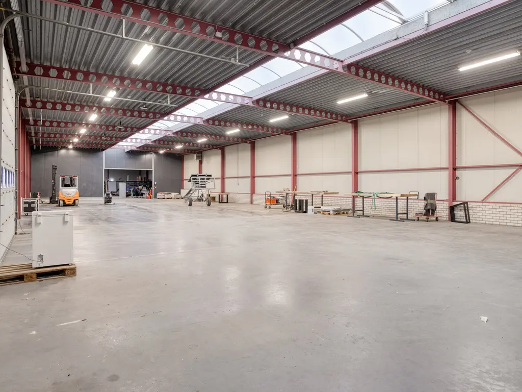 Brasem 26, Raamsdonksveer