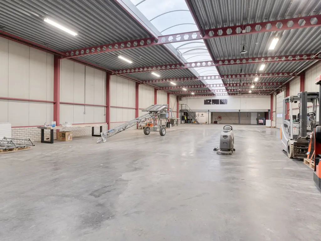 Brasem 26, Raamsdonksveer