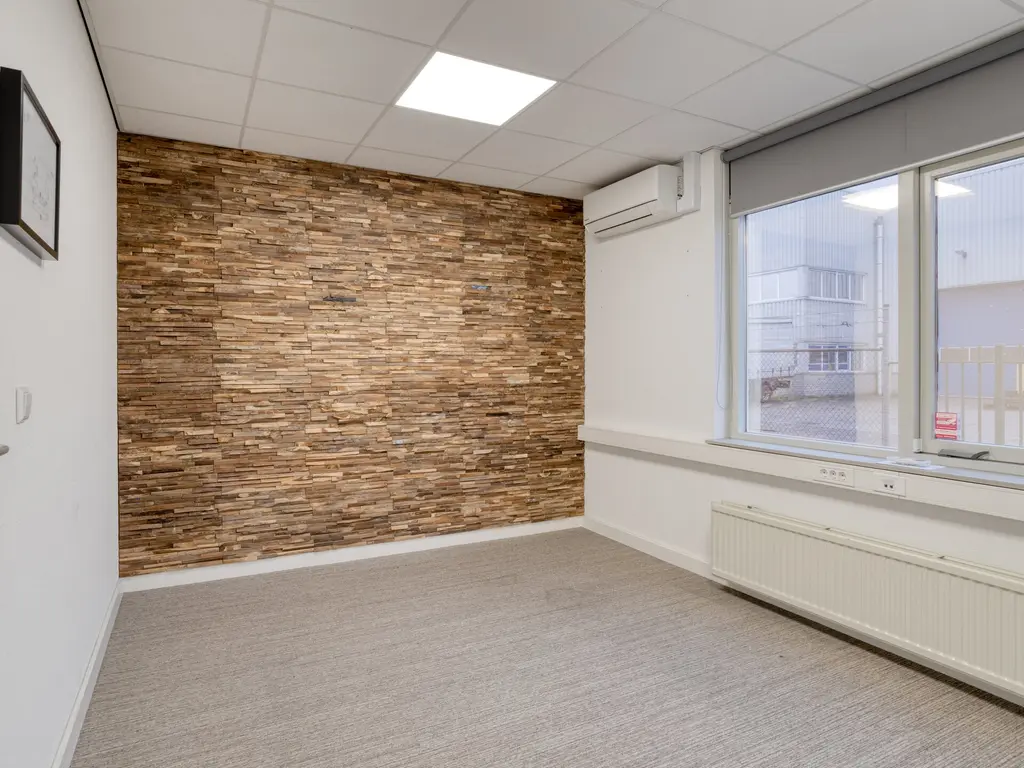 Brasem 26, Raamsdonksveer