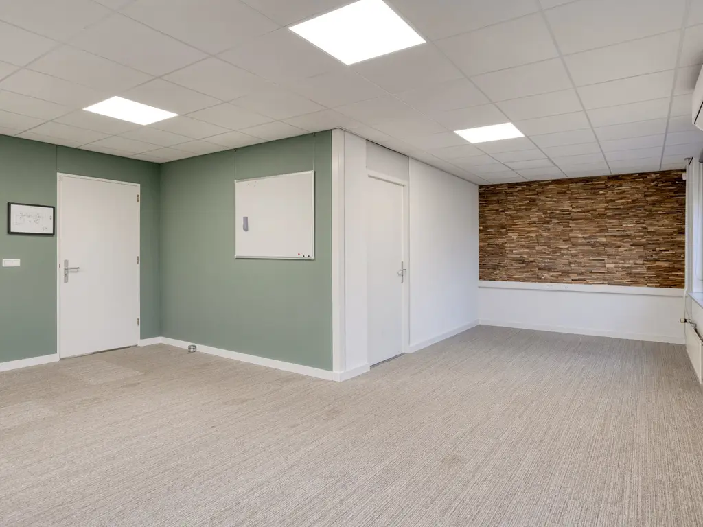 Brasem 26, Raamsdonksveer