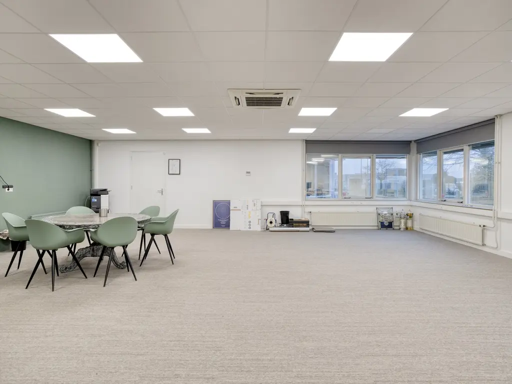 Brasem 26, Raamsdonksveer