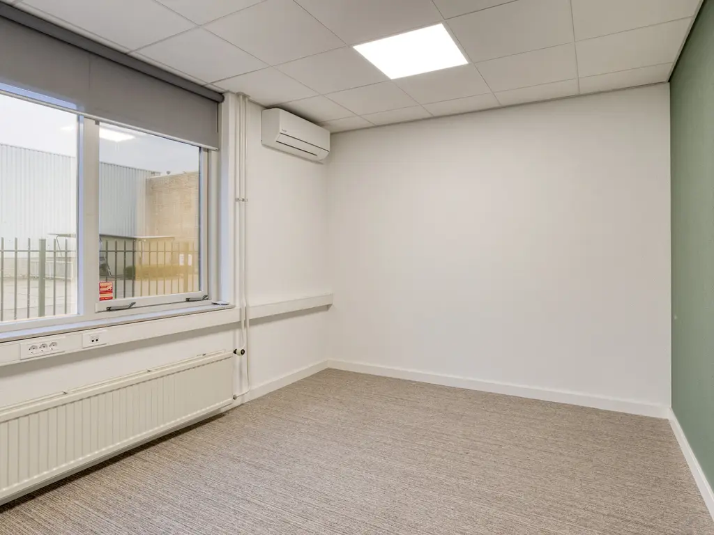 Brasem 26, Raamsdonksveer