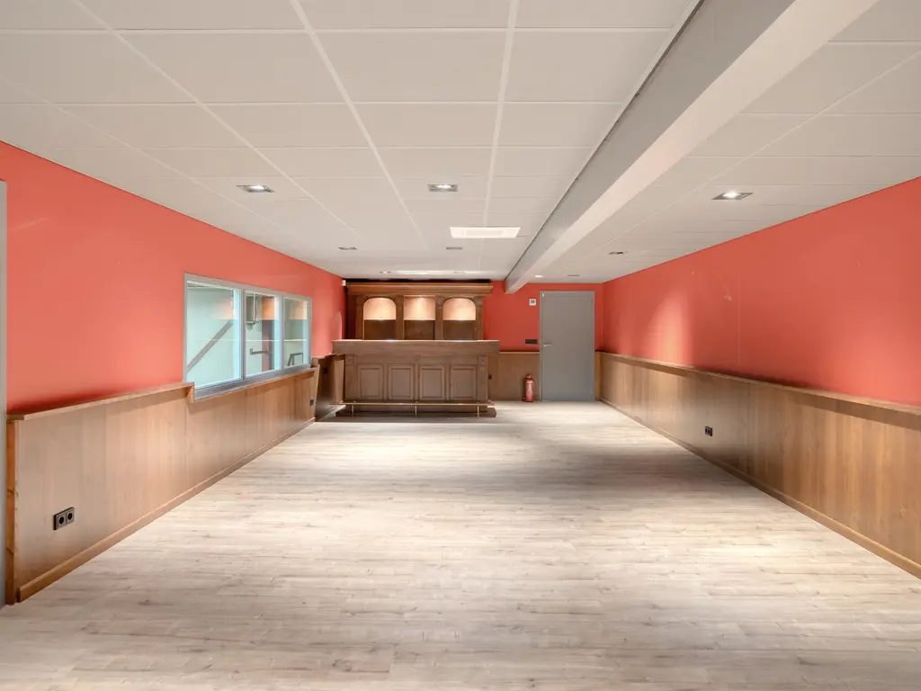 Brasem 26, Raamsdonksveer