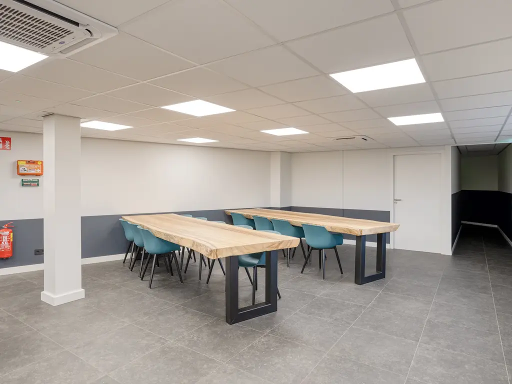 Brasem 26, Raamsdonksveer