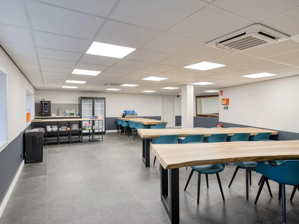 Brasem 26, Raamsdonksveer