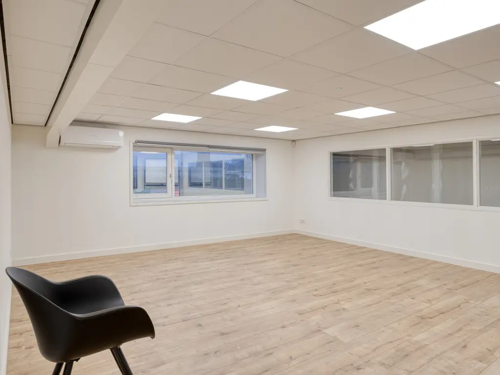 Brasem 26, Raamsdonksveer