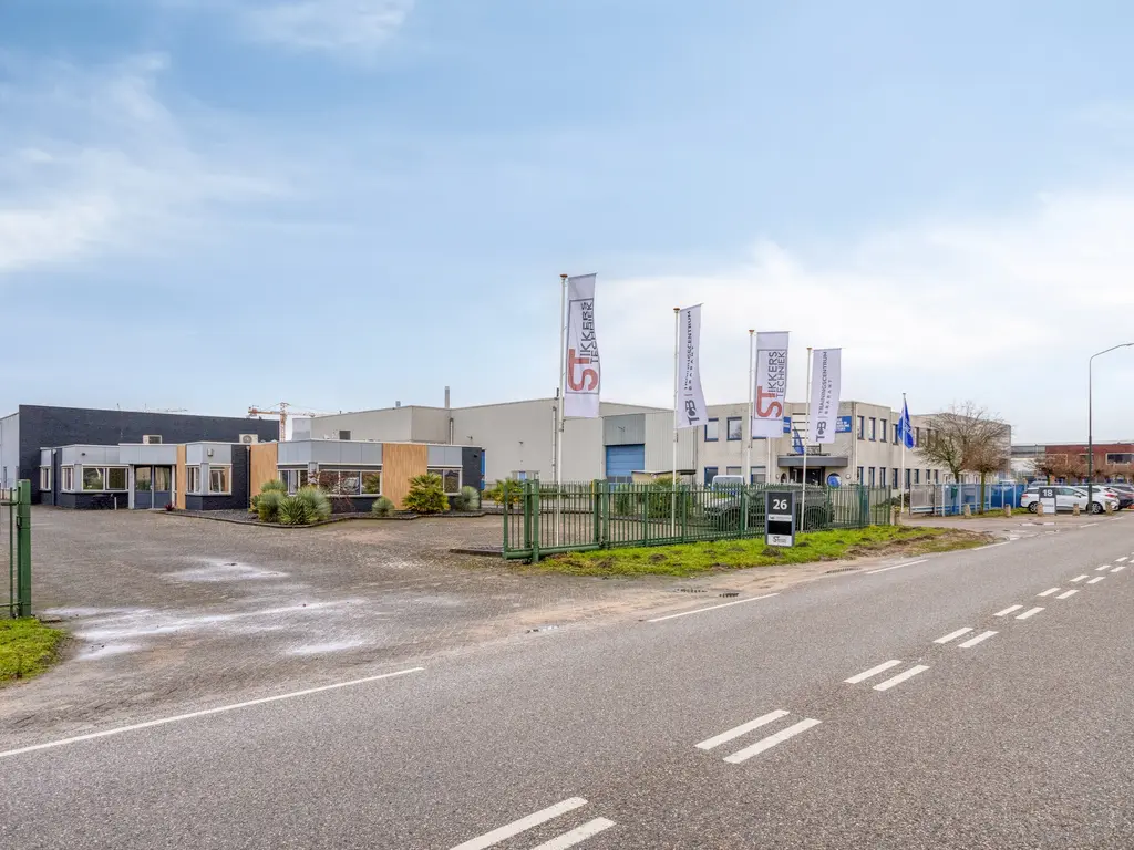 Brasem 26, Raamsdonksveer