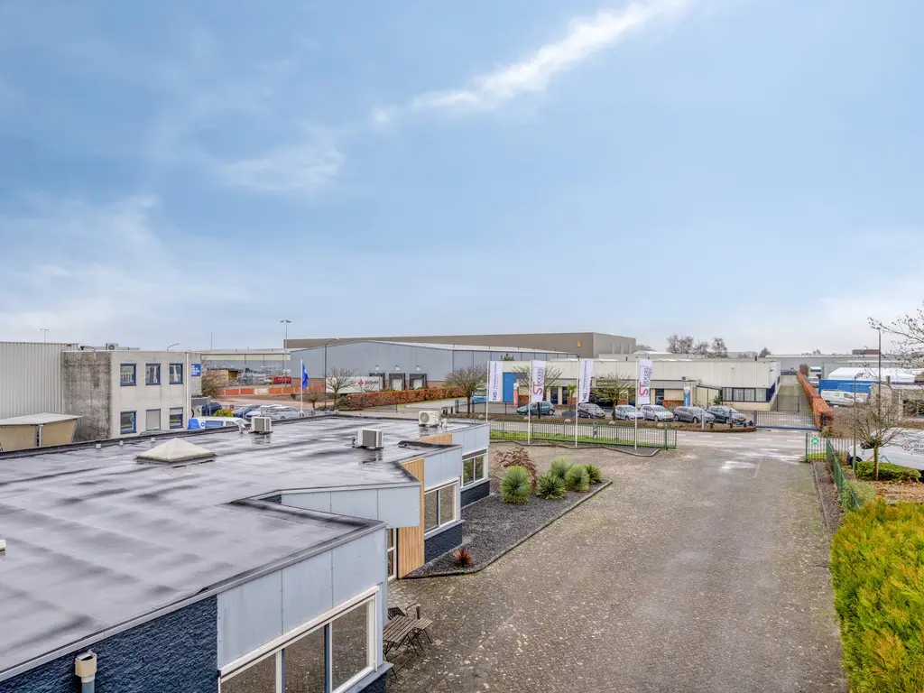 Brasem 26, Raamsdonksveer