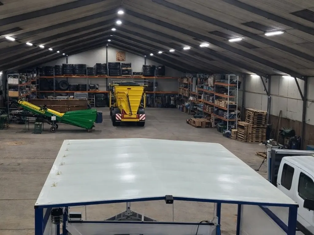 Boonhil 33, Steenbergen