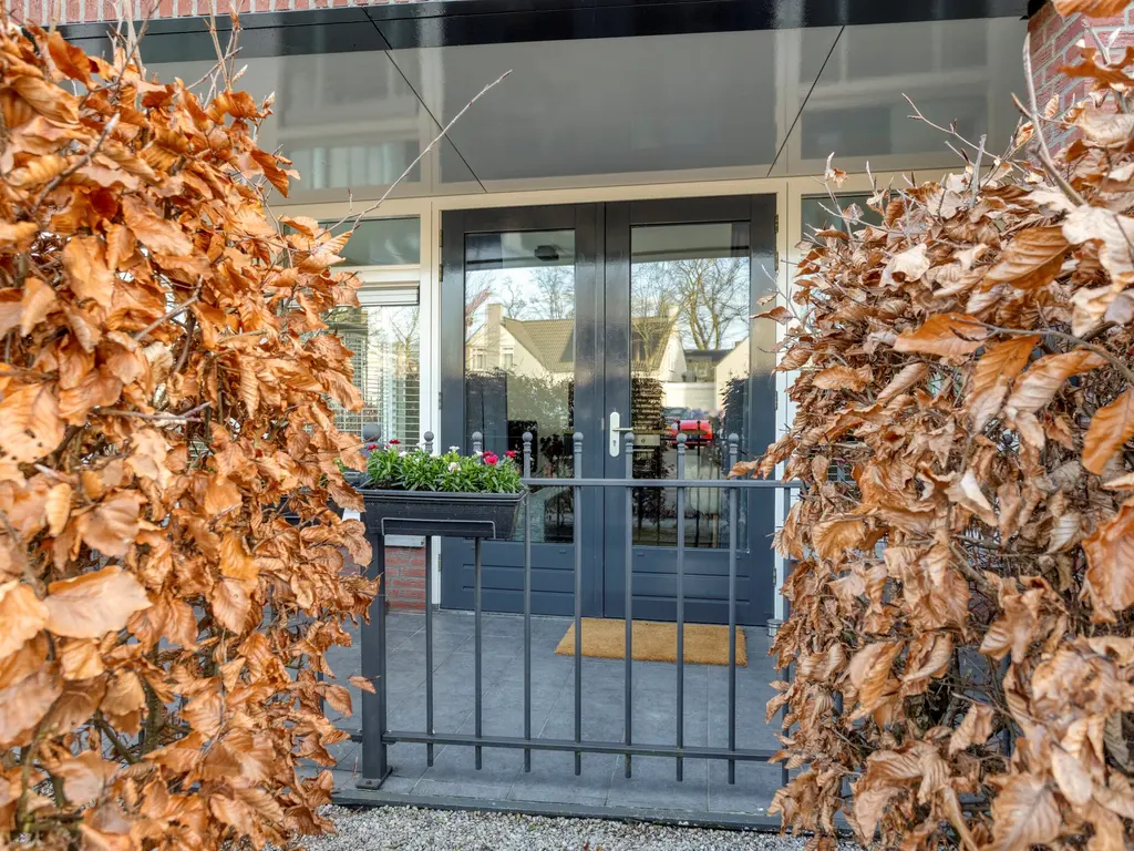 Middelmeede 24, Made