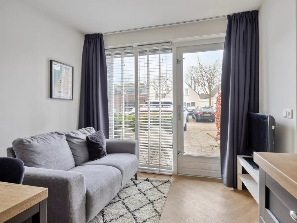 Middelmeede 24, Made