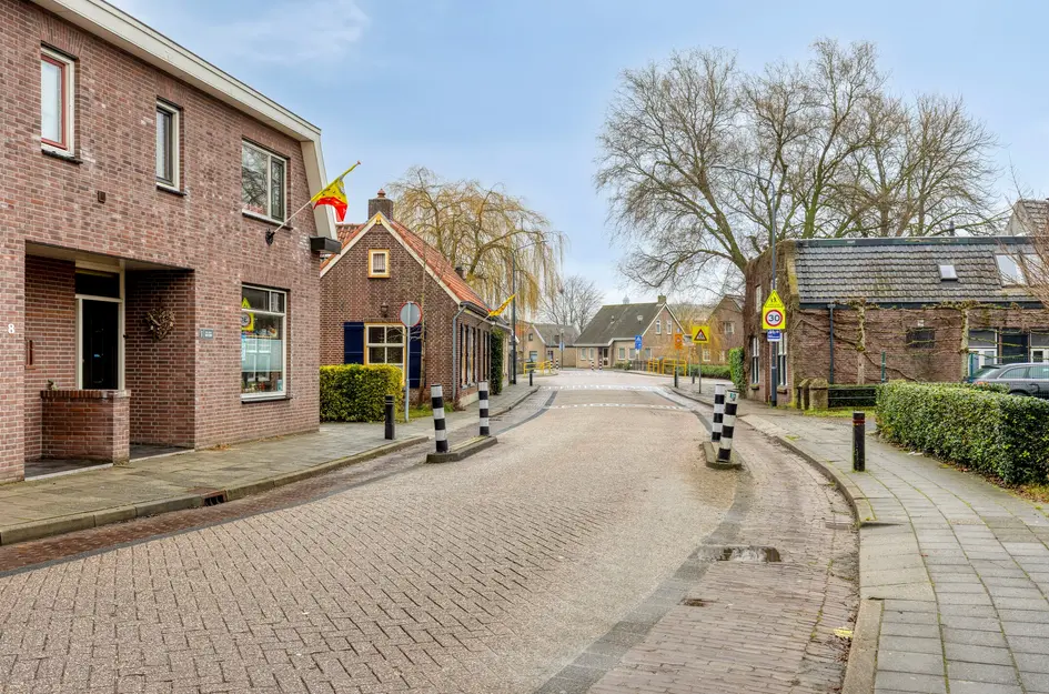 Benedenkerkstraat 25