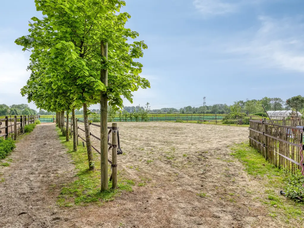 Dordrechtseweg 16A, Den Hout