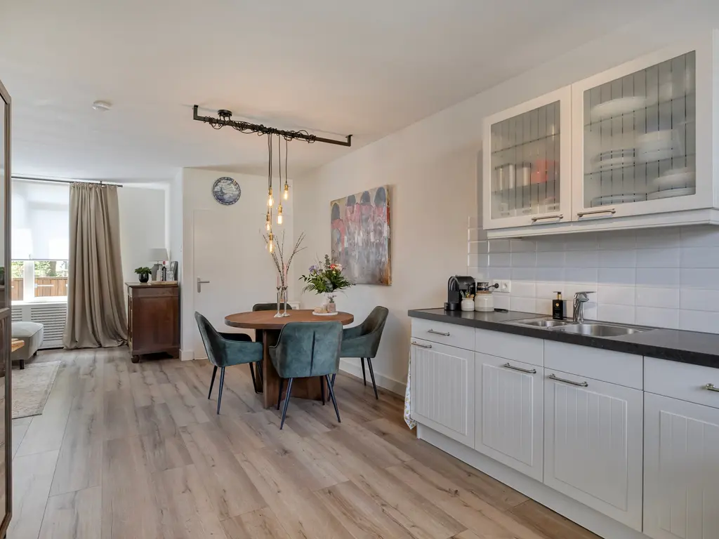 Zeestraat 82, Zevenbergen