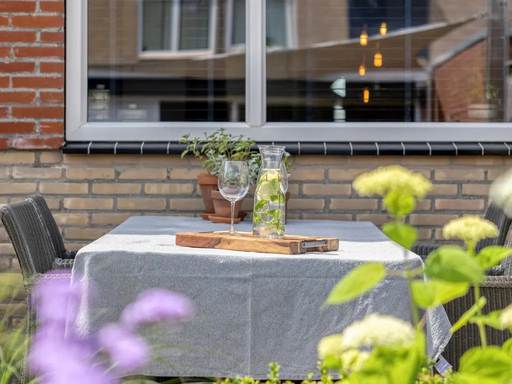 Zeestraat 82, Zevenbergen