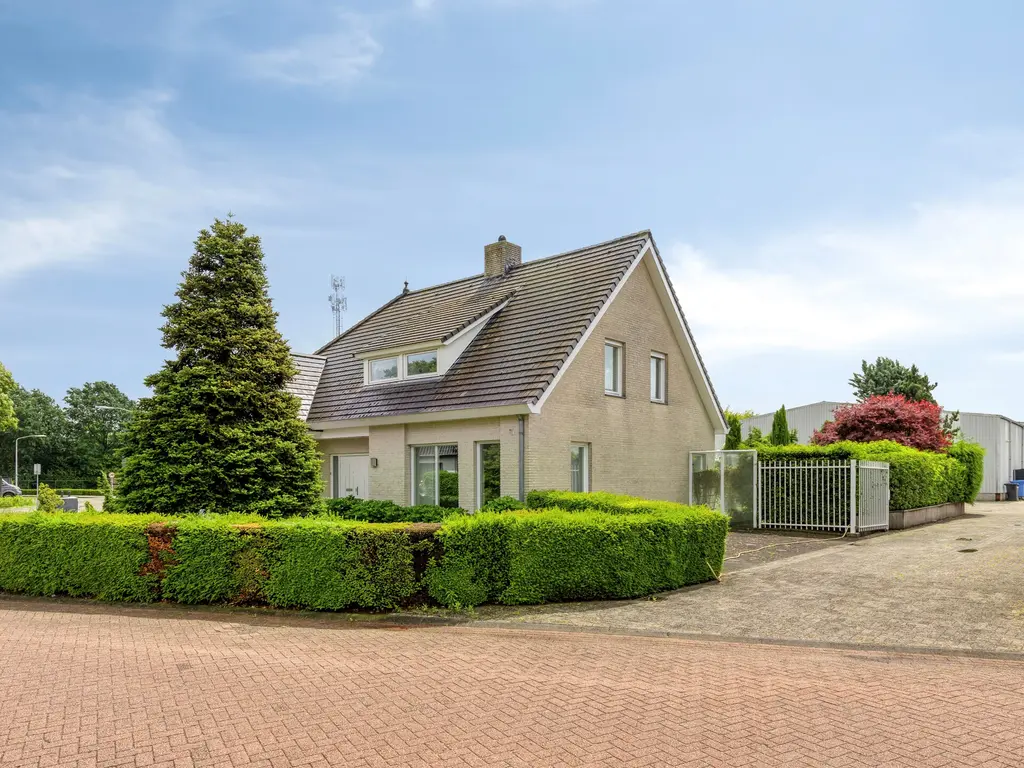 Veertels 6, Riel