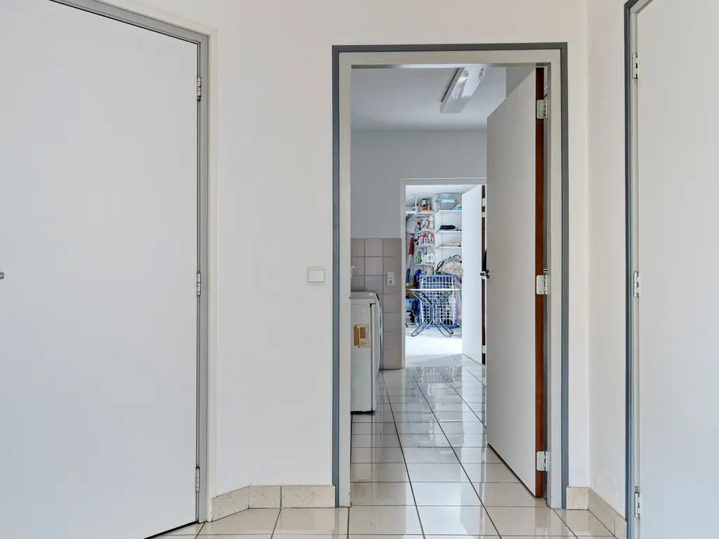 Veertels 6, Riel