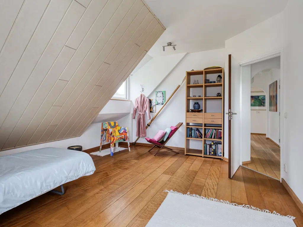 Veertels 6, Riel