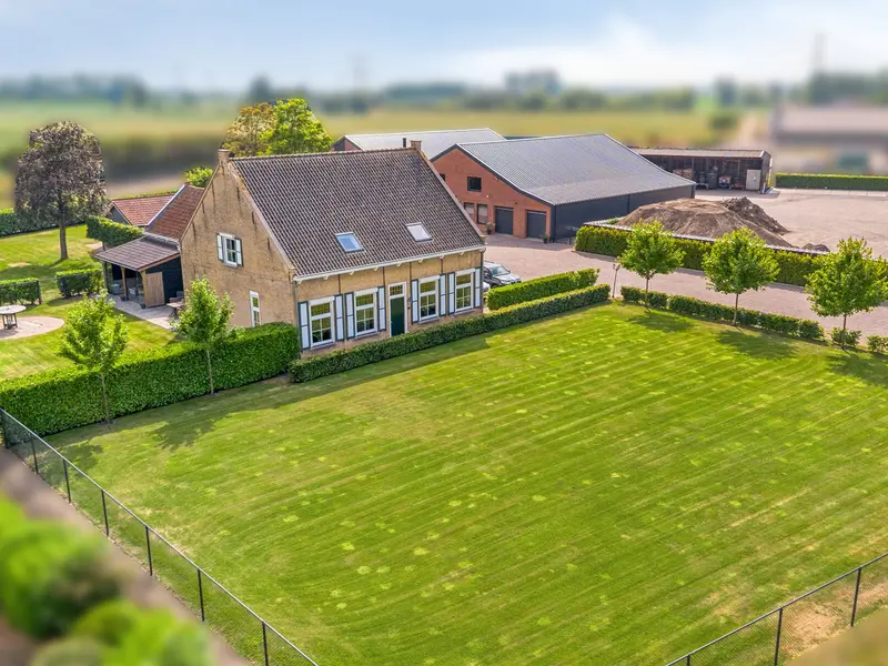 Tholenseweg 29, Halsteren