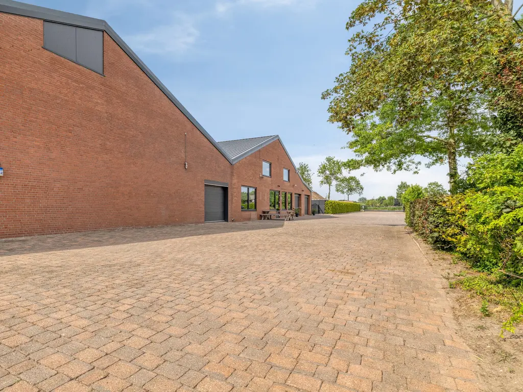 Tholenseweg 29, Halsteren