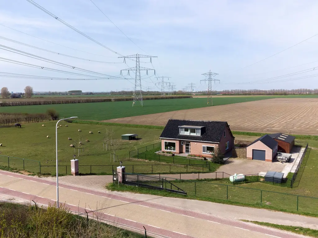 Bloemendaalse Zeedijk 55A, Lage Zwaluwe